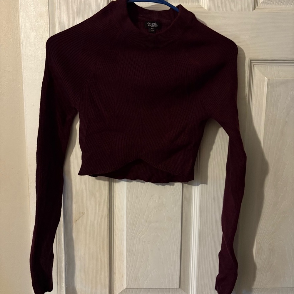 Beverly & Beck cropped knit sweater
